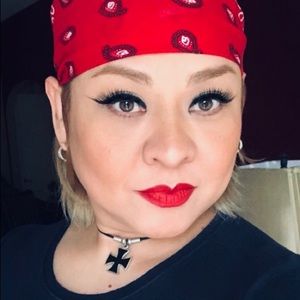 Meet your Posher, Alma